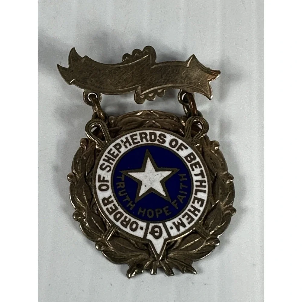 Antique Order Of Shepherds of Bethlenem Fraternal Organization Lapel Pin Truth